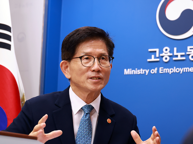 kim-moon-soo
